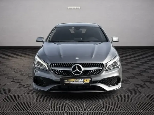 Mercedes-Benz CLA 220 d Shooting Brake AMG Line Aut. 2