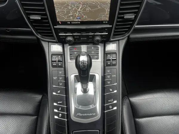 Porsche Panamera 3.0 V6 10