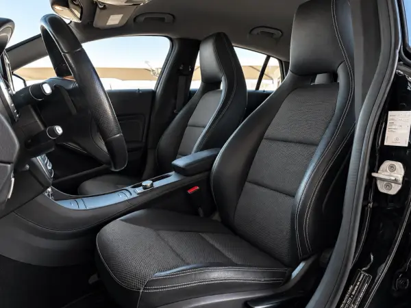 Mercedes-Benz CLA 180 d 7G-DCT 8