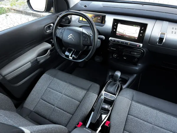 Citroen C4 Cactus 1.2 PureTech Shine EAT6 6