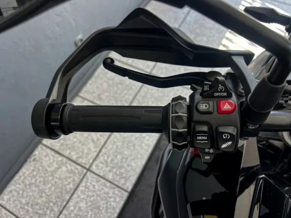 BMW F 750 GS Triple Black 7