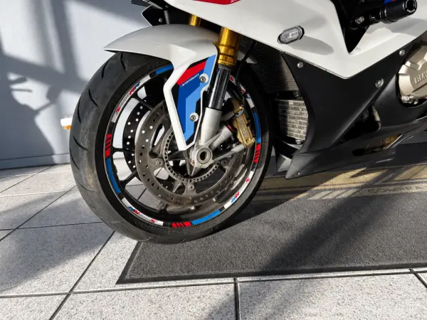 BMW S 1000 RR Tricolor 7