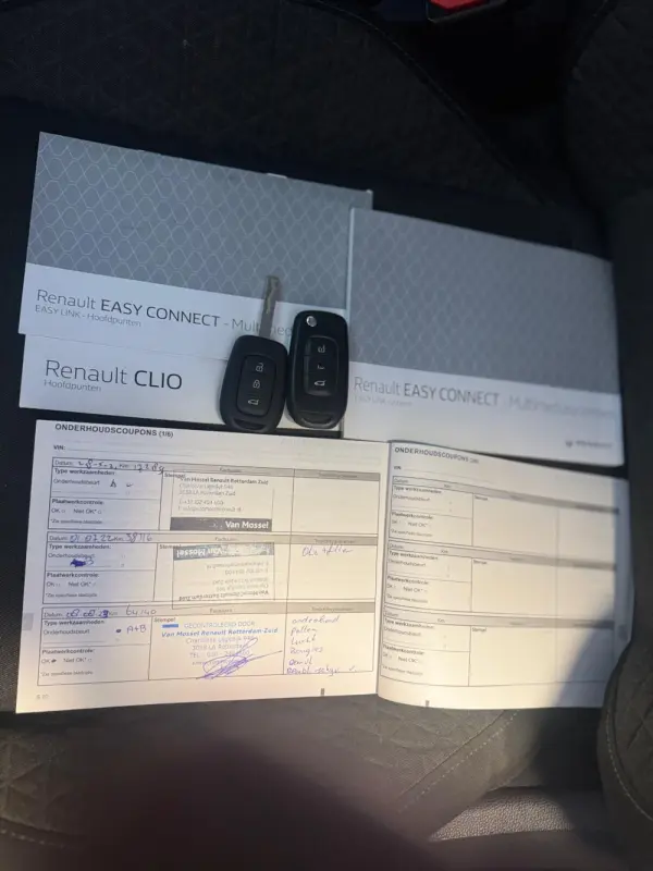 Renault Clio 1.0 TCe RS Line 17