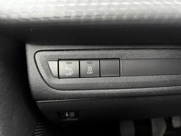 Peugeot 2008 1.2 PureTech Active 11