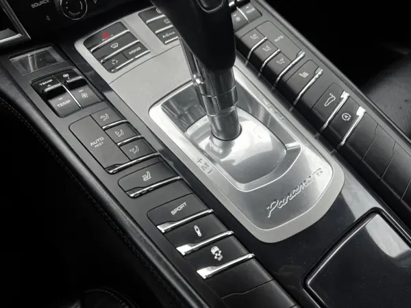Porsche Panamera 3.0 V6 13