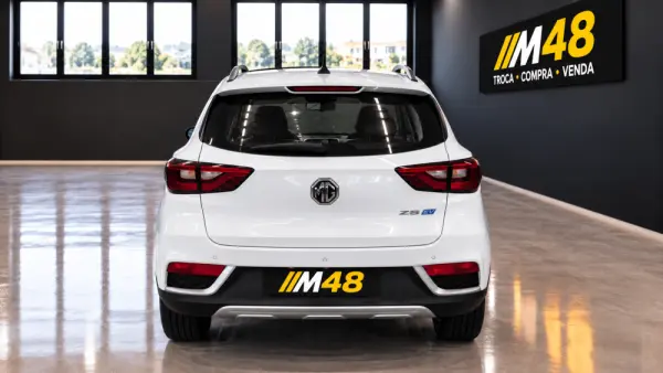 MG ZS EV 44.5 kWh Luxury 5