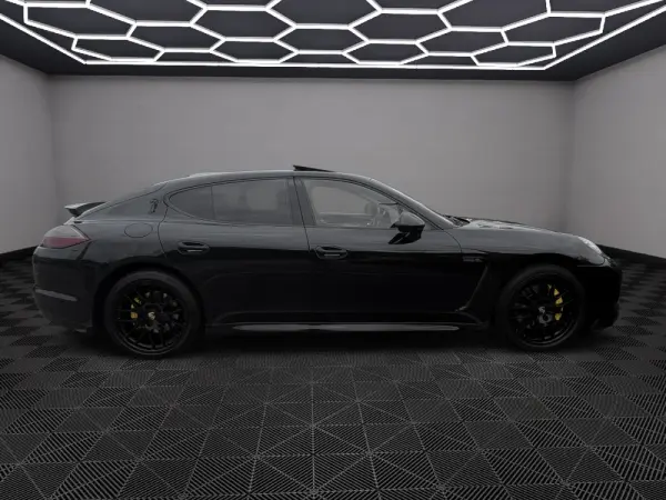 Porsche Panamera 3.0 V6 6