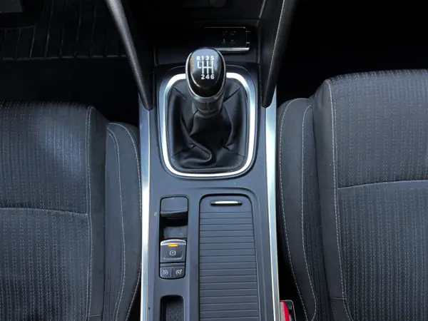 Renault Mégane ENERGY dCi 110 Start & Stop LIMITED 13