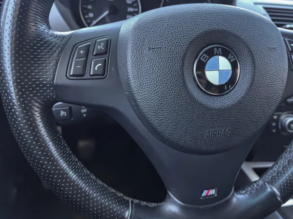 BMW 118 d Pack M 13