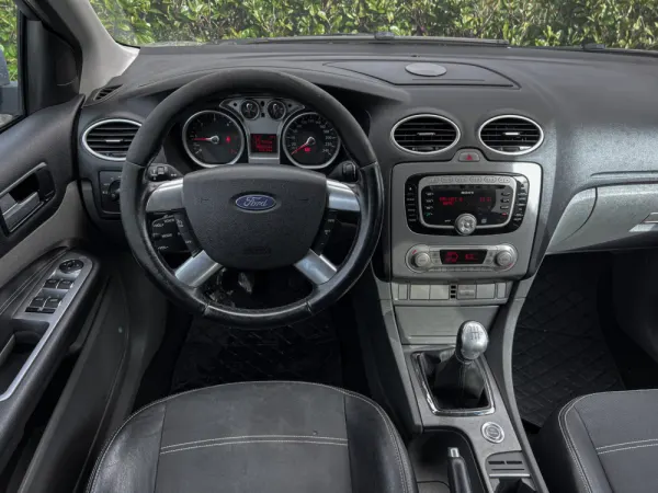 Ford Focus SW 1.6 TDCi Titanium 7