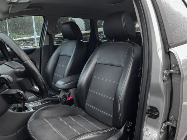 Ford Focus SW 1.6 TDCi Titanium 8