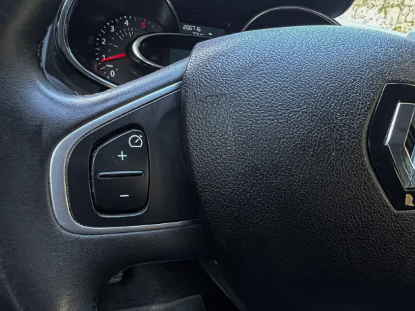 Renault Clio Sport Tourer 1.5 dCi Limited 11