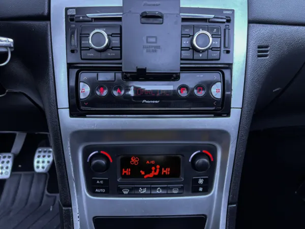 Peugeot 307 CC 2.0 HDi Sport 12