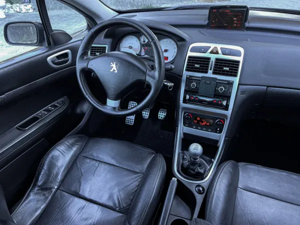 Peugeot 307 CC 2.0 HDi Sport 10