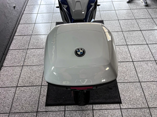 BMW S 1000 XR Pack M 12