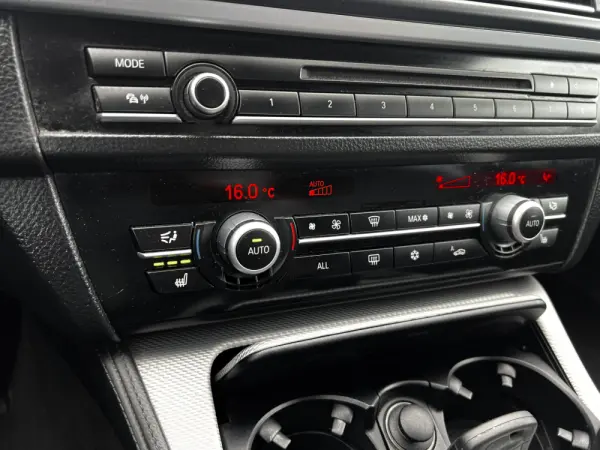 BMW 520 d Pack M Auto 15