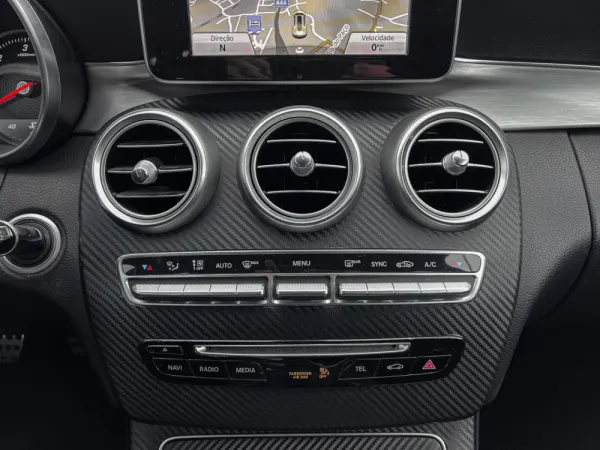 Mercedes-Benz C 180 d AMG Line 11