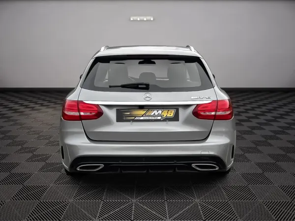 Mercedes-Benz C 180 d AMG Line 4
