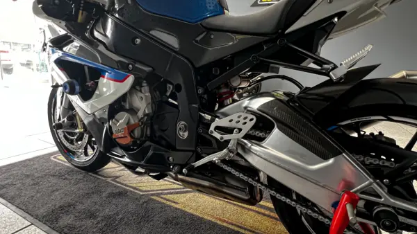 BMW S 1000 RR Tricolor 17