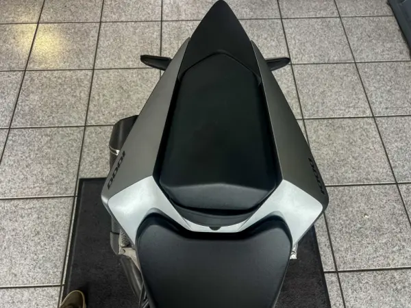 Honda CB 1000 Hornet 2025 12