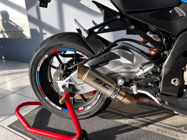 BMW S 1000 RR Tricolor 6