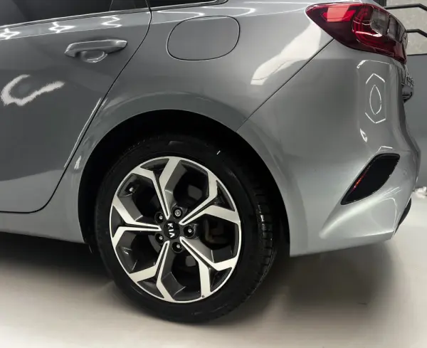 Kia Ceed 1.0 T-GDI GT Line 7