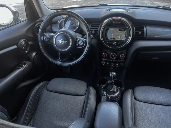 MINI 5 Portas Cooper D 5