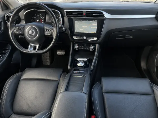 MG ZS EV 44.5 kWh Luxury 6