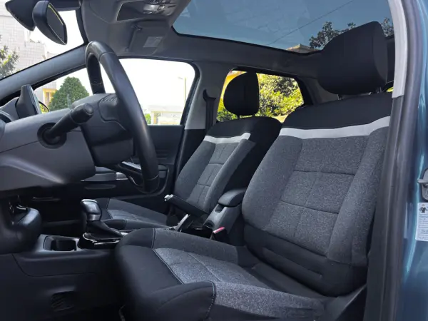 Citroen C4 Cactus 1.2 PureTech Shine EAT6 9