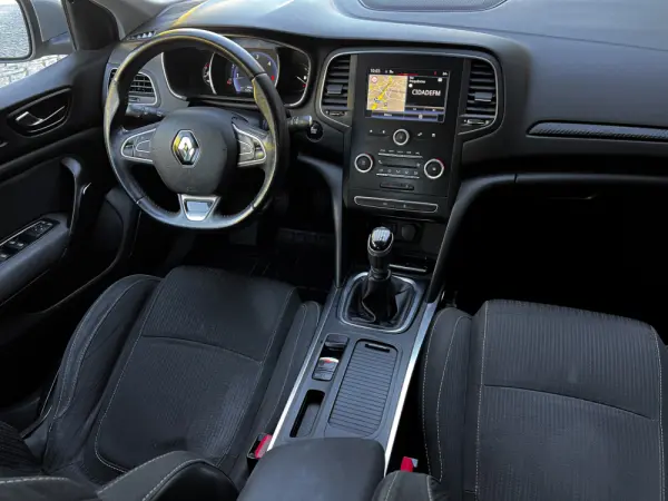 Renault Mégane ENERGY dCi 110 Start & Stop LIMITED 6