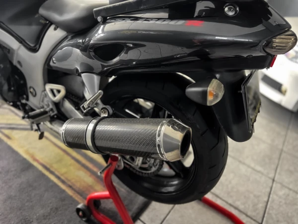 Suzuki GSX-R Hayabusa 15
