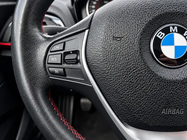 BMW 116 d EDynamics Line Sport 11