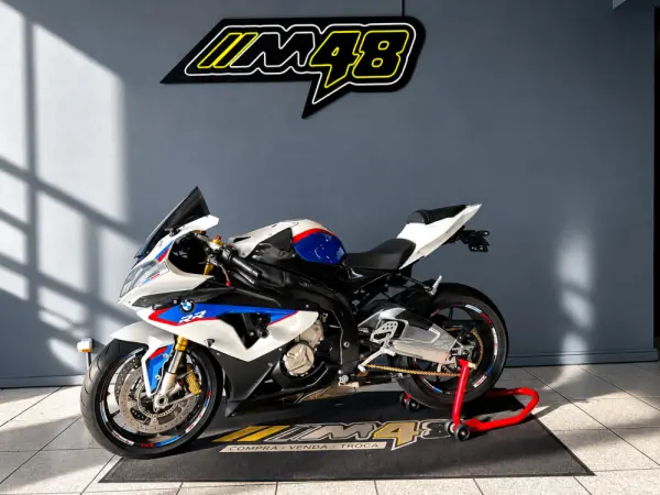 BMW S 1000 RR Tricolor 2