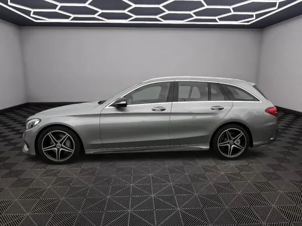 Mercedes-Benz C 180 d AMG Line 5