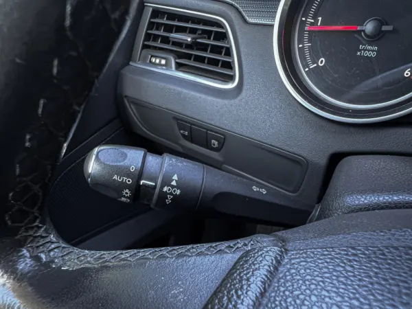 Peugeot 508 SW 1.6 HDi Active 16