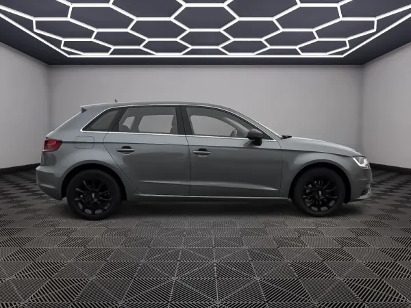 Audi A3 Sportback 1.6 TDI Attraction 5