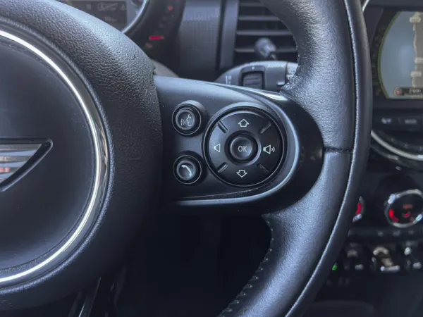 MINI 5 Portas Cooper D 11