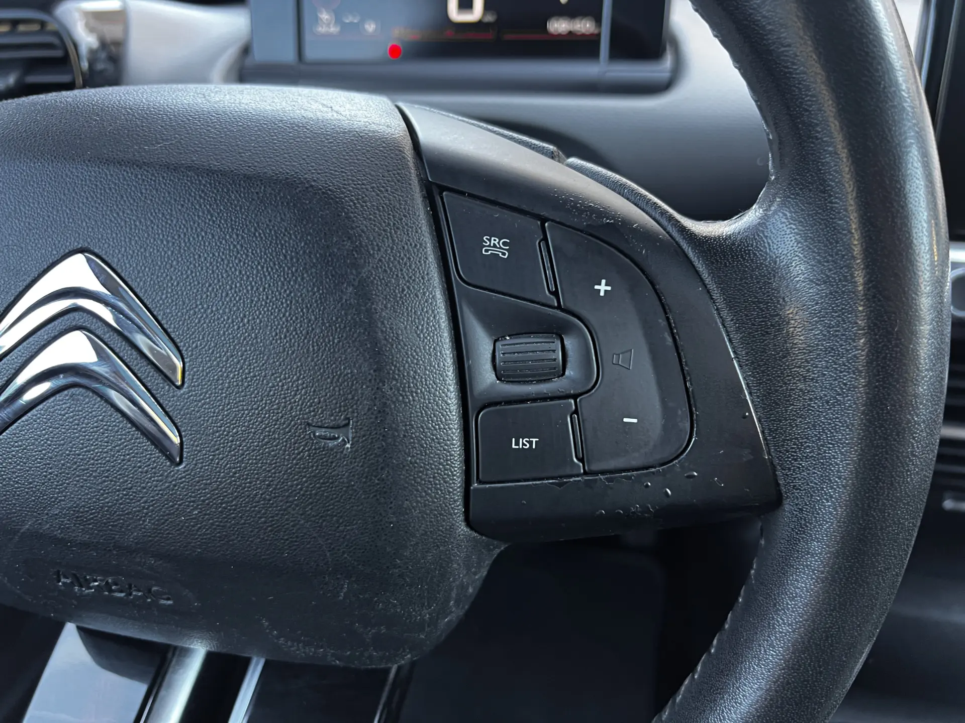 Citroen C4 Cactus 1.2 PureTech Shine EAT6 15