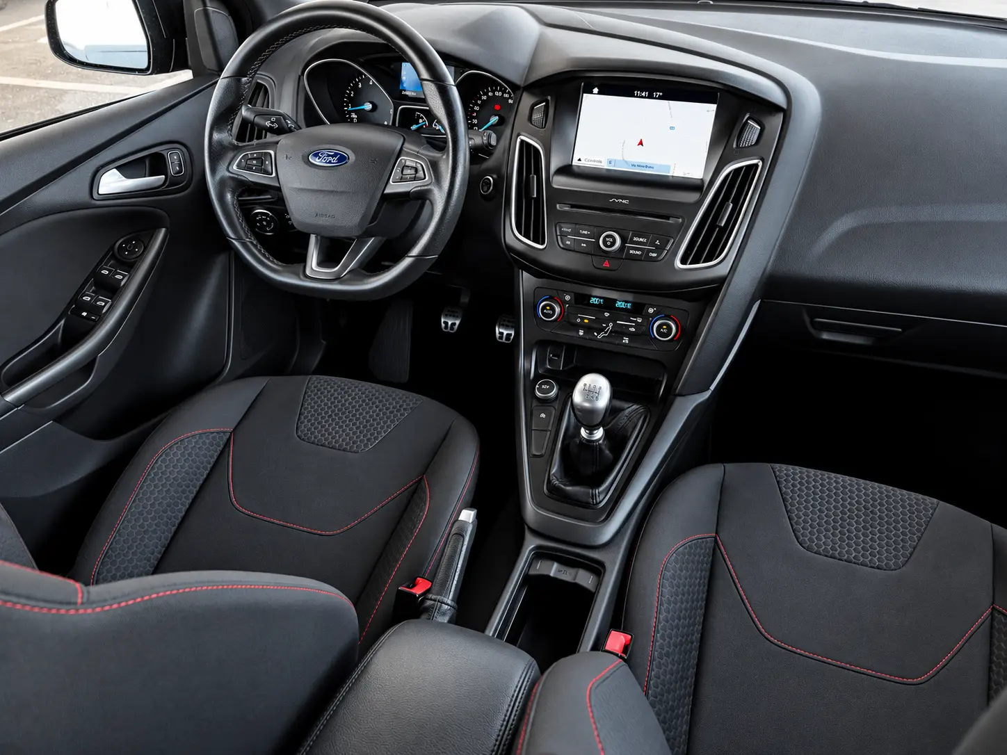 Ford Focus 1.0 EcoBoost ST-Line 6