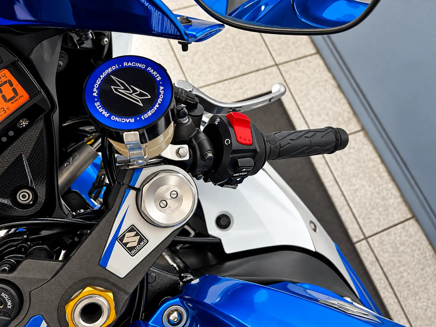 Suzuki GSX-R 1000 K9 11
