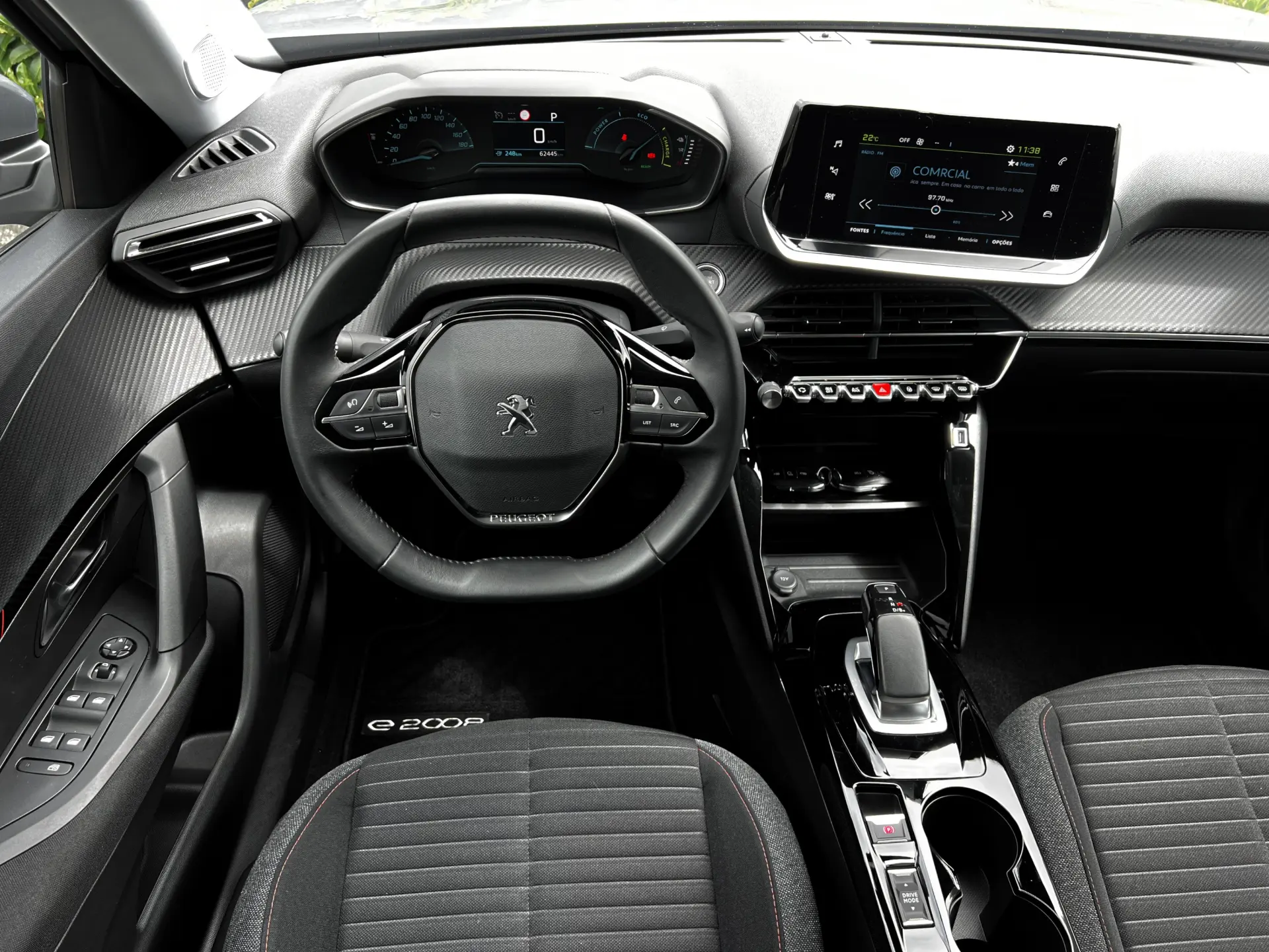 Peugeot e-2008 50 kWh Active Pack 8