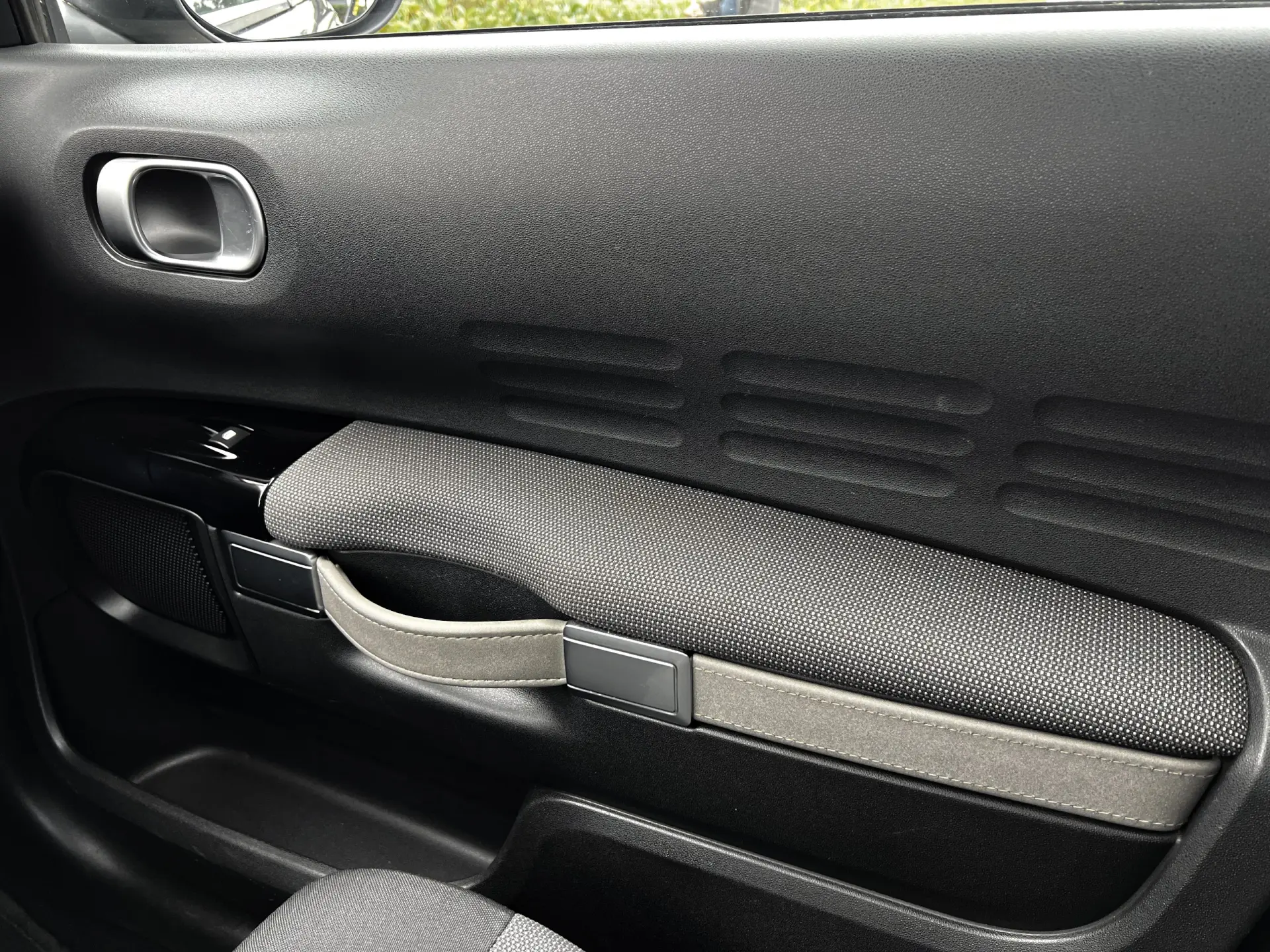 Citroën C4 Cactus 1.6 e-HDi Shine ETG6 19