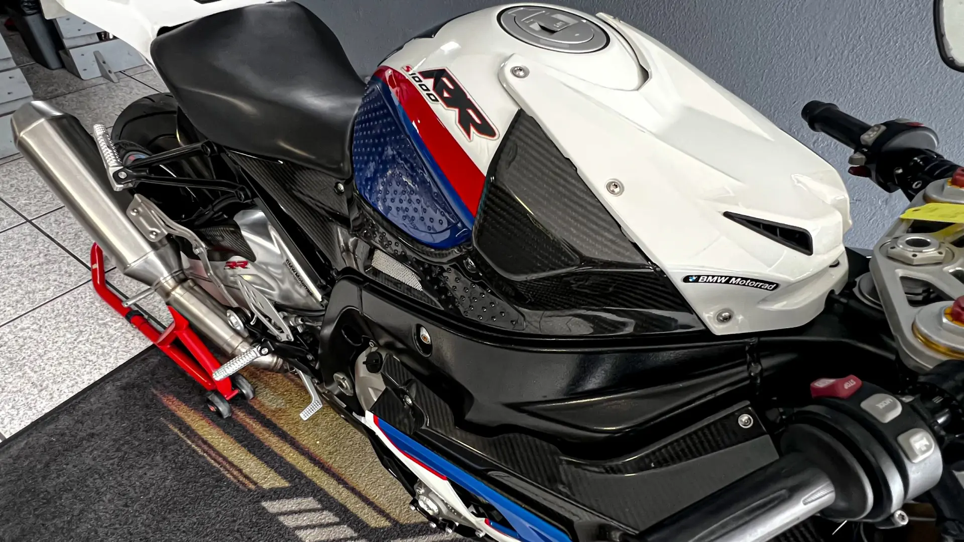 BMW S 1000 RR Tricolor 5