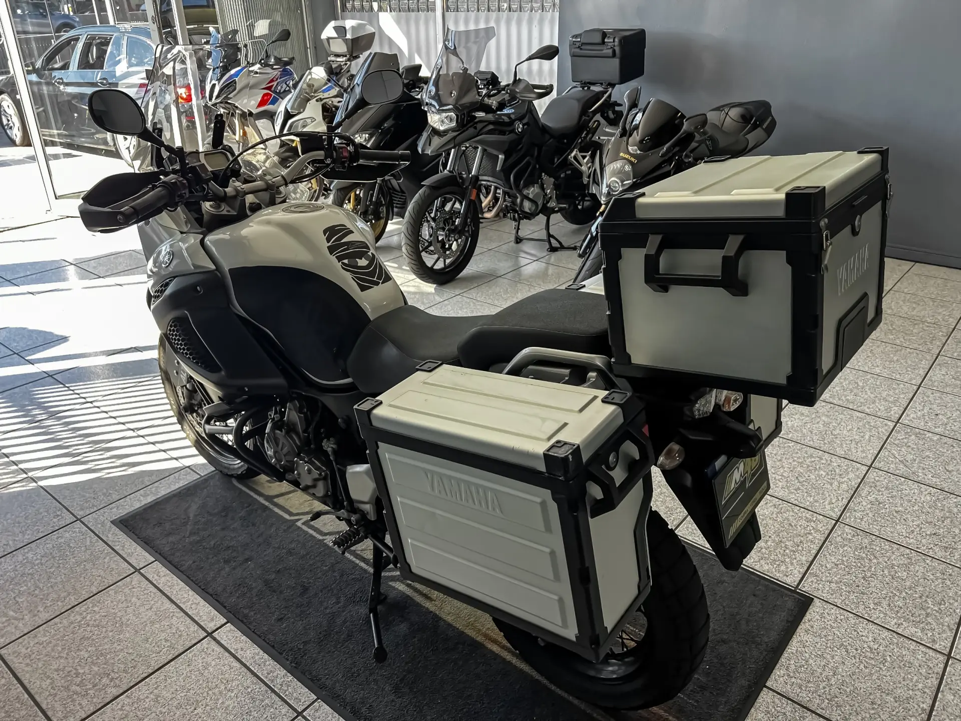 Yamaha XT1200Z Super Tenere 6
