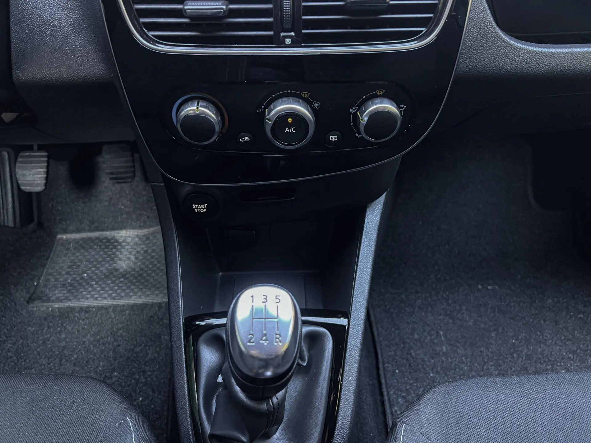 Renault Clio Sport Tourer 1.5 dCi Limited 13