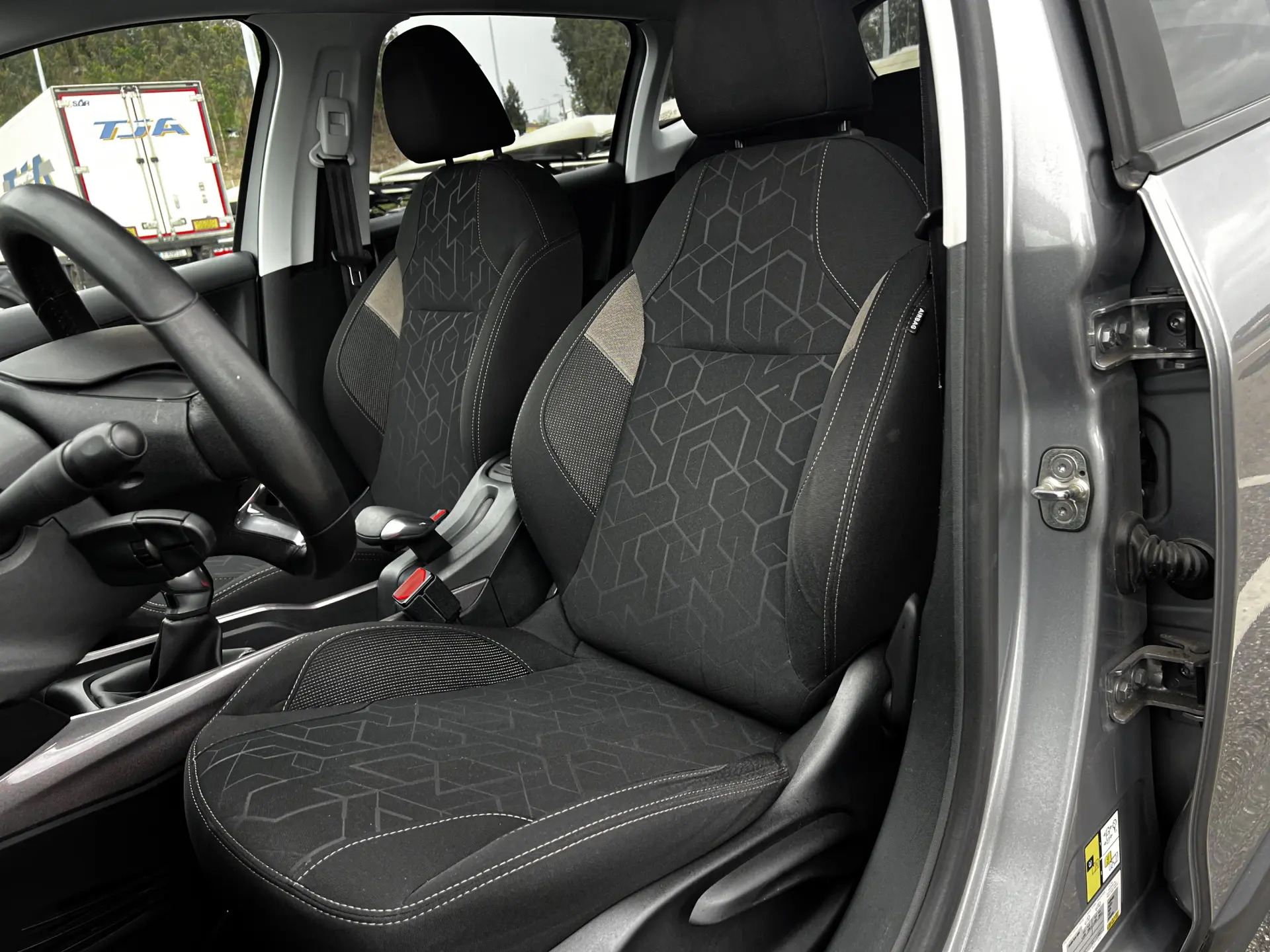 Peugeot 2008 1.2 PureTech Active 8