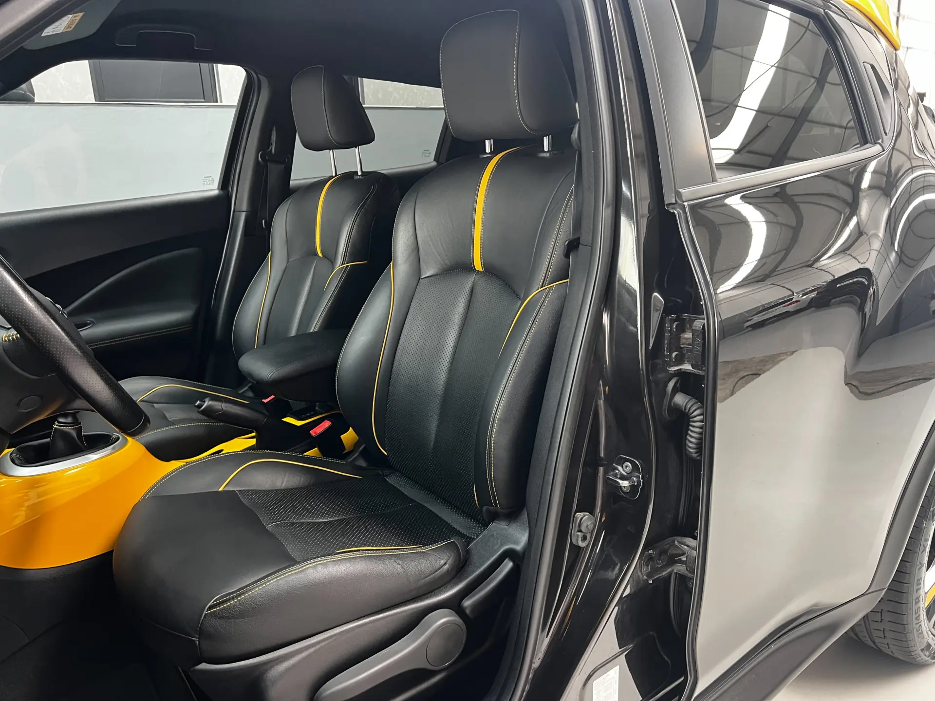 Nissan Juke 1.2 DIG-T Tekna Premium P.Ext 2 Yellow S. 13