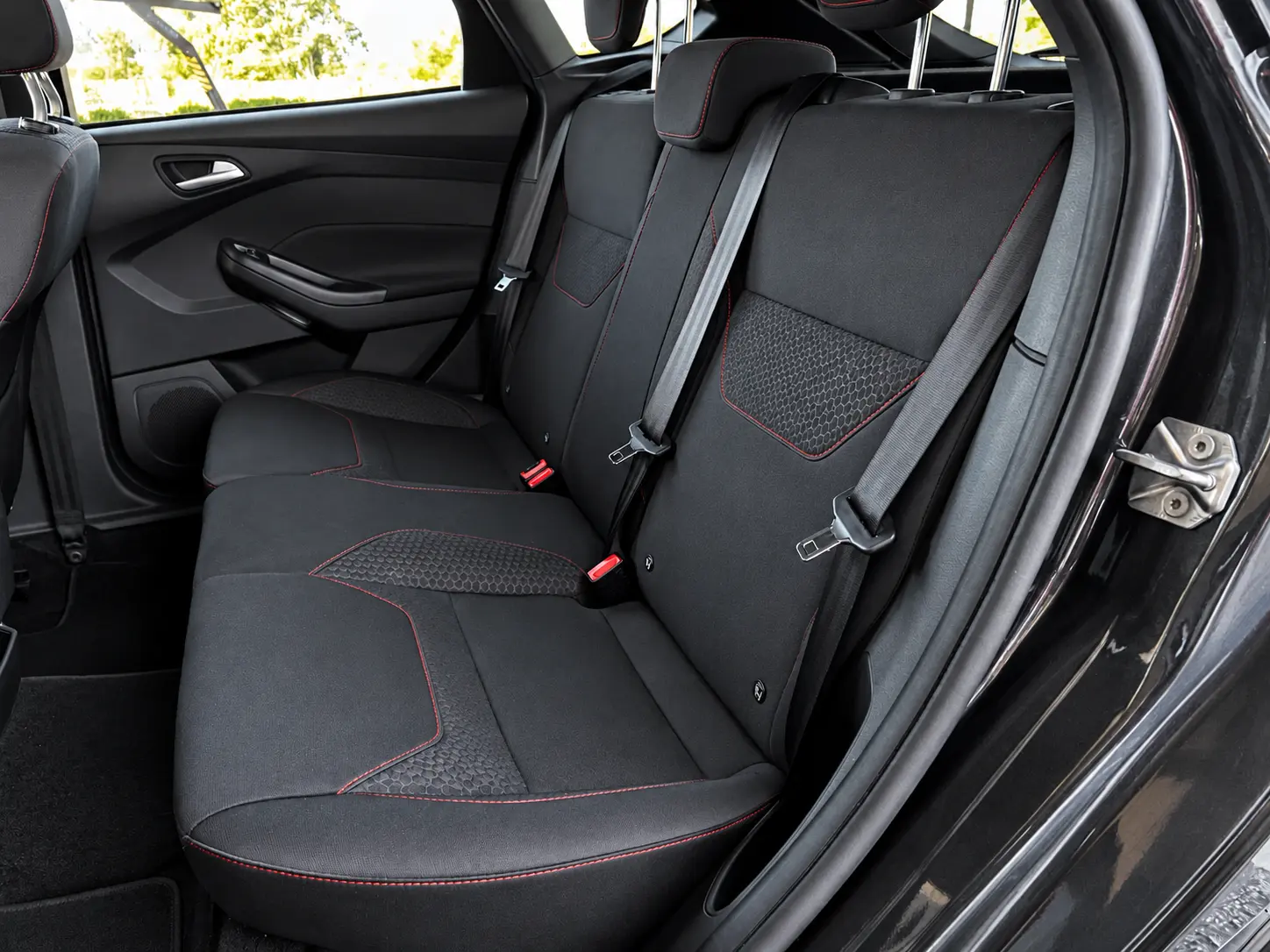 Ford Focus 1.0 EcoBoost ST-Line 13