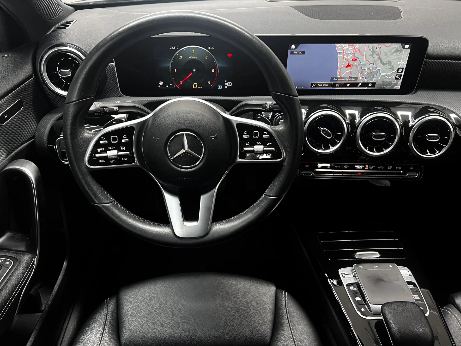 Mercedes-Benz A 180 d 7G-DCT 17
