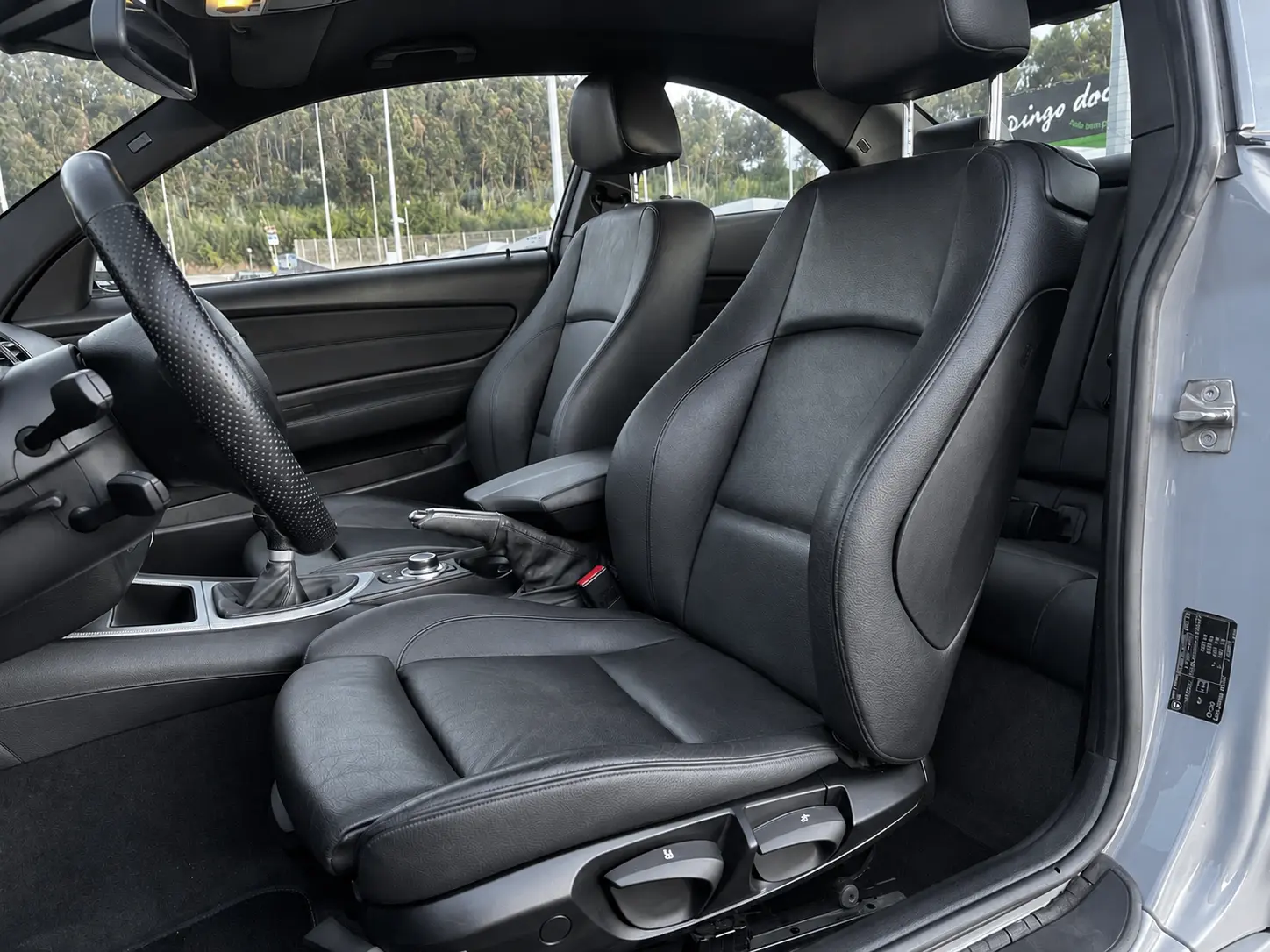BMW 118 d Pack M 11